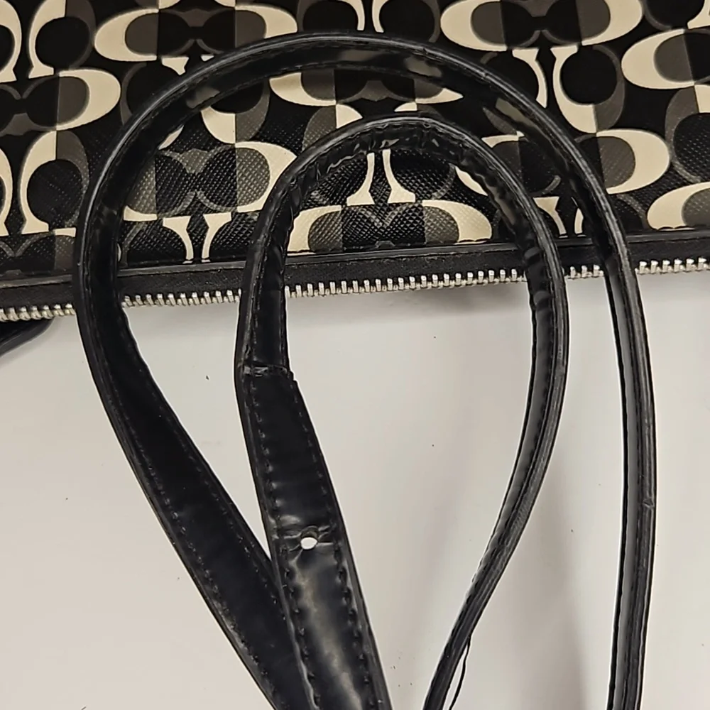 Authentic Coach Monogram Set - Picture 4 of 9